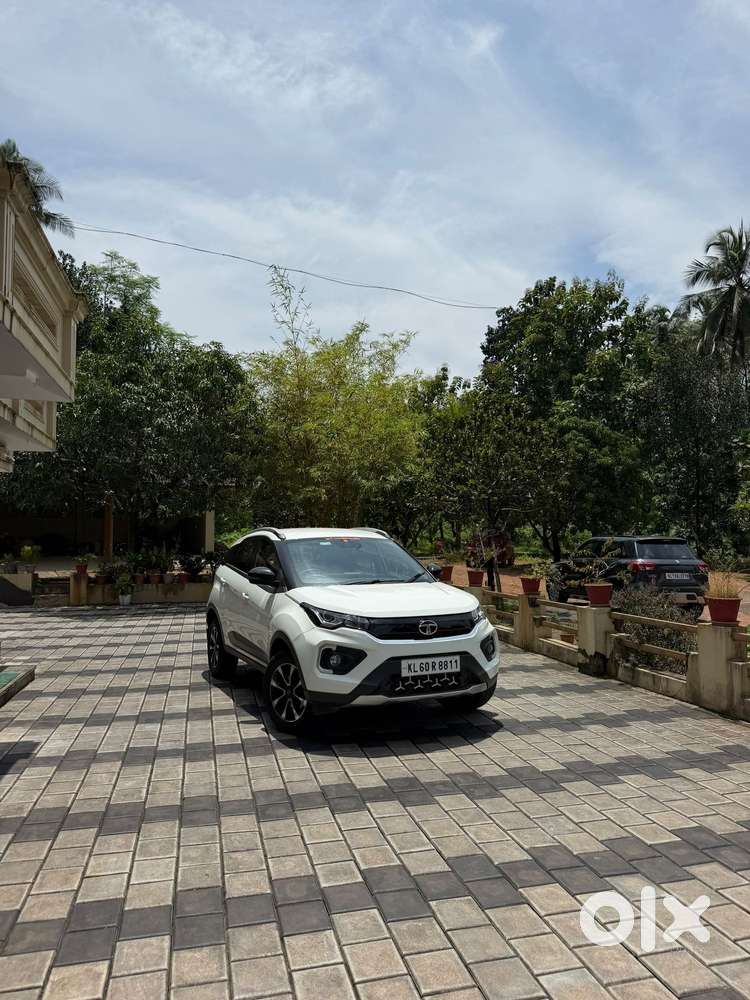 Tata Nexon 1.2 Revotron Xz Plus Premium, 2020, Petrol