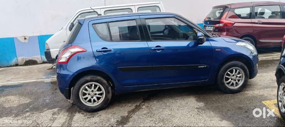 Maruti Suzuki Swift 2013 Petrol 70000 Km Driven