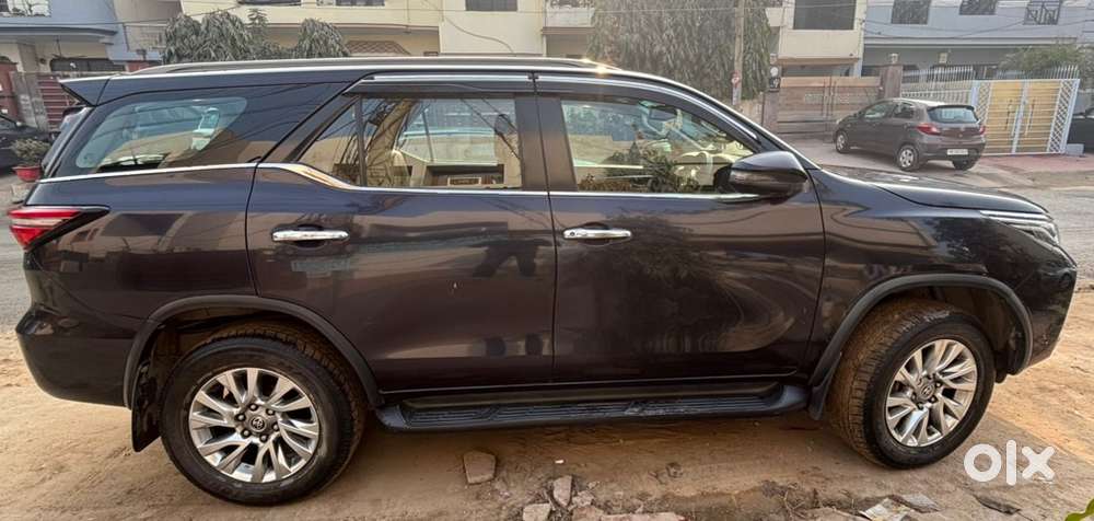 Toyota Fortuner 2022 Diesel 34000 Km Driven