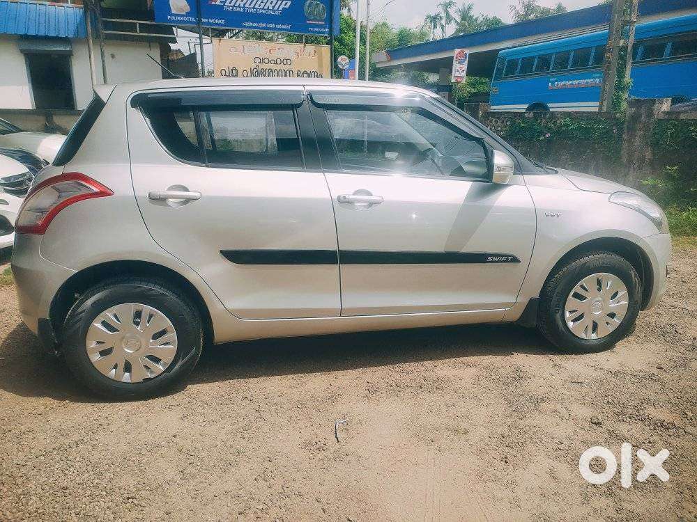 Maruti Suzuki Swift Vxi Optional, 2014, Petrol