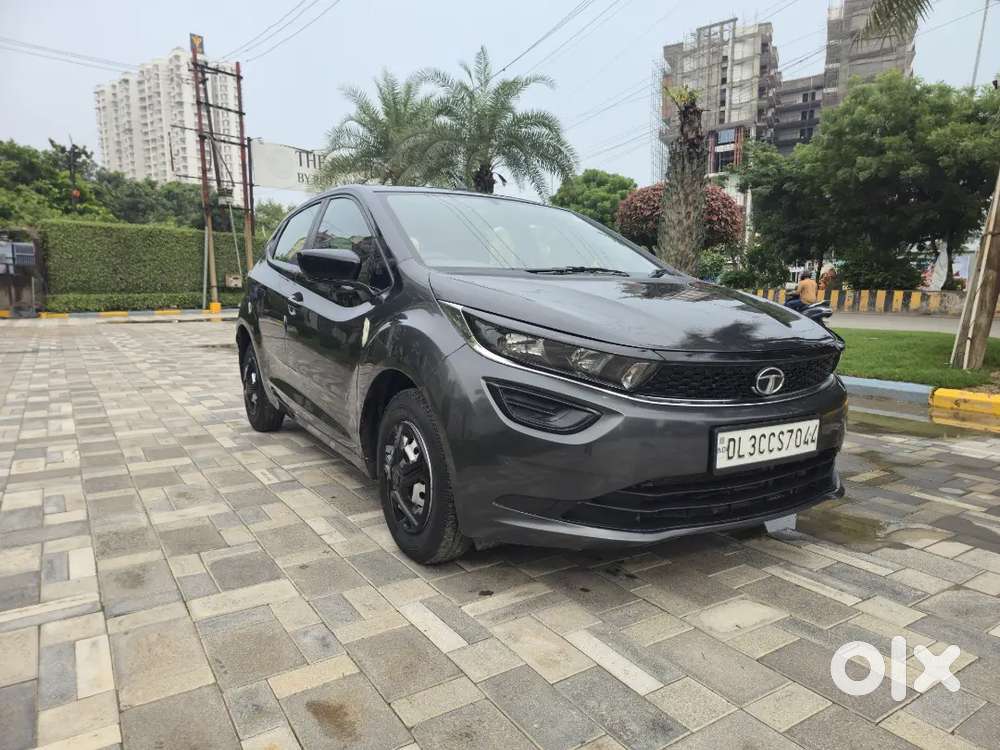 Tata Altroz Xe 2020