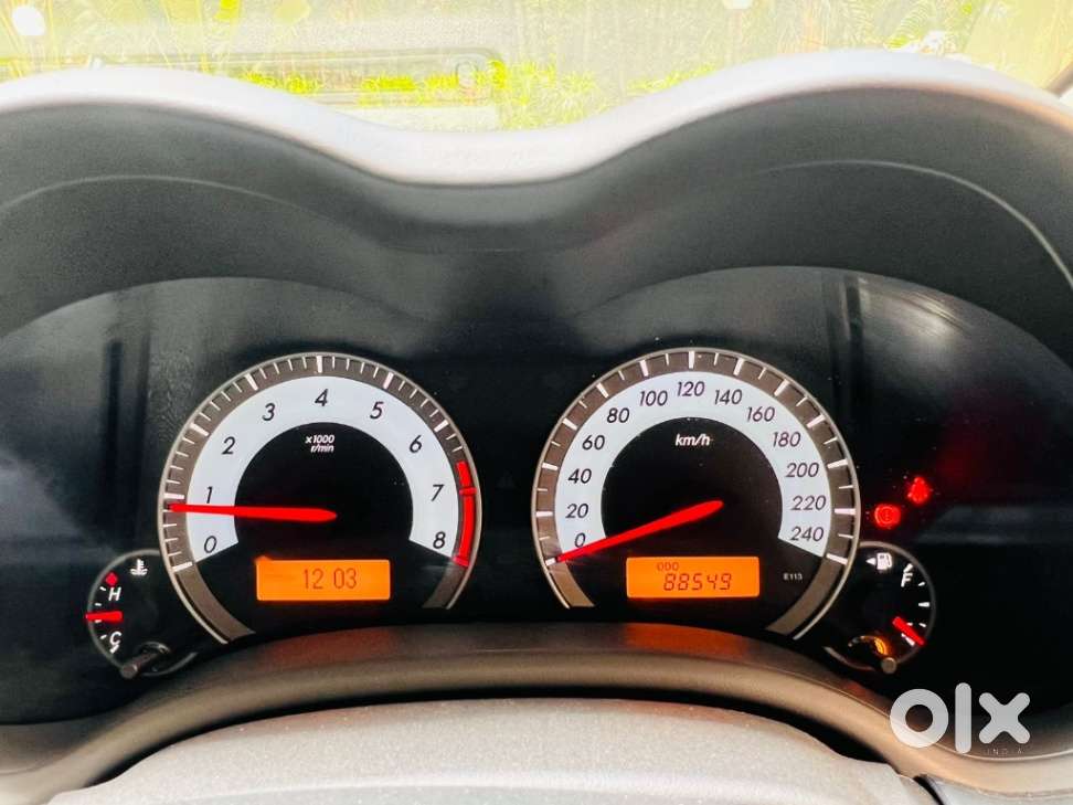 Toyota Corolla Altis G, 2012, Petrol