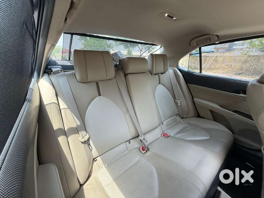 Toyota Camry Hybrid, 2022, Petrol