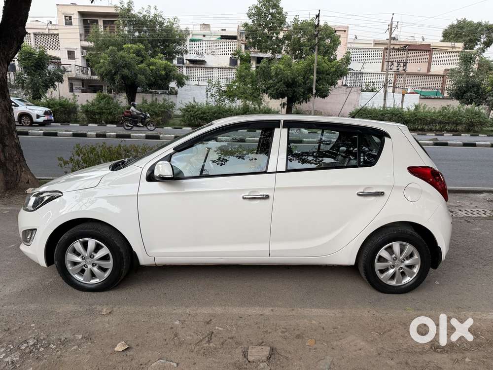 Hyundai I20 Sportz 1.2 Bs-iv, 2013, Petrol