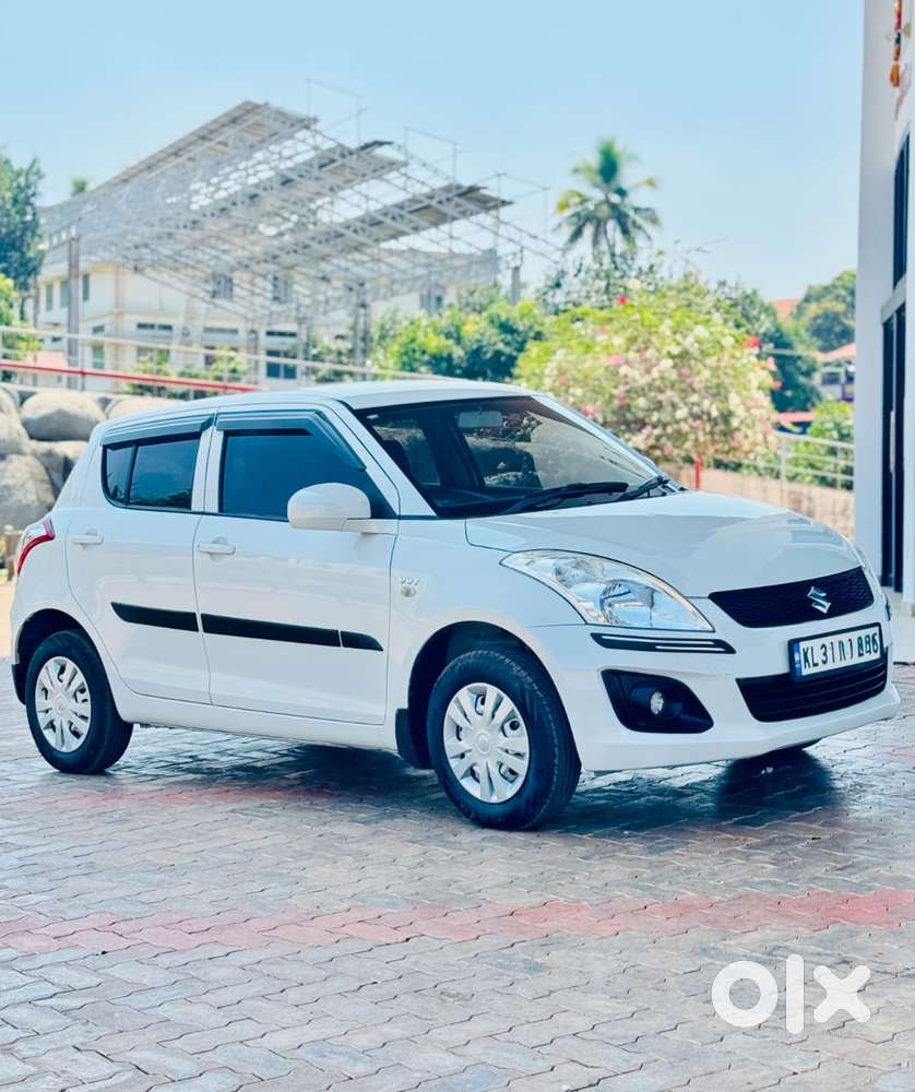 Maruti Suzuki Swift Lxi Optional-o, 2017, Petrol
