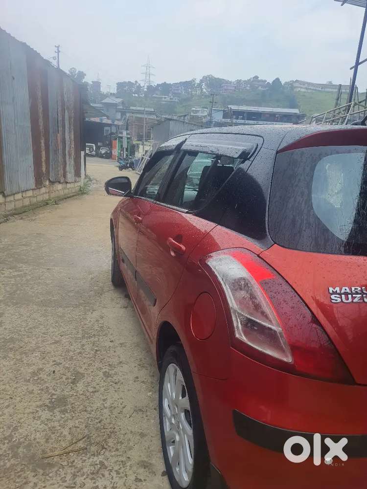 Maruti Suzuki Swift 2012 Petrol