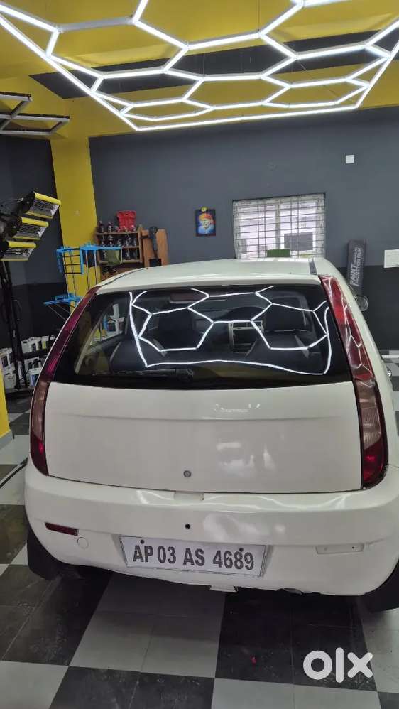 Tata Indica Vista 2011 Diesel With 112000 Km Driven