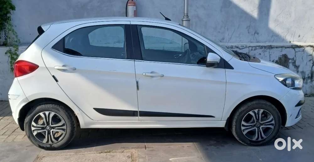 Tata Tiago Xza, 2019, Petrol