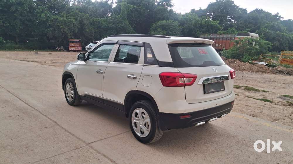 Maruti Suzuki Brezza 1.5 Lxi Cng, 2022, Cng & Hybrids