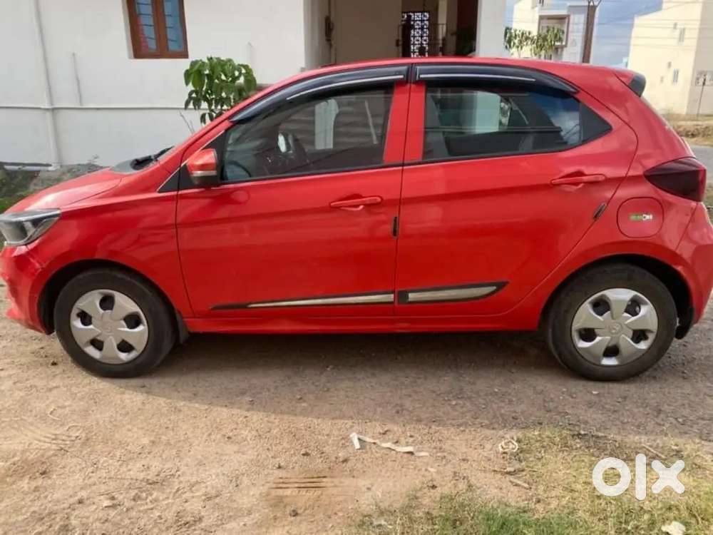 Tata Tiago 2022 Petrol 25900 Km Driven
