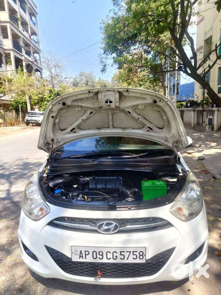 Hyundai I10 Sportz, 2011, Petrol