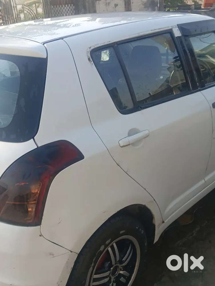 Maruti Suzuki Swift 2010 Diesel 180 Km Driven,pass Hon Wali A