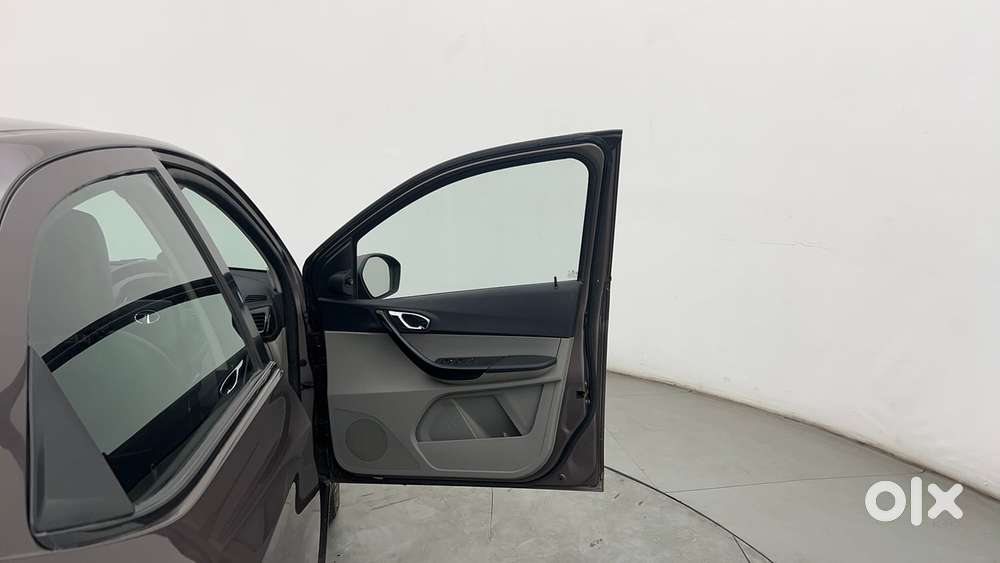 Tata Tiago Xz, 2019, Petrol