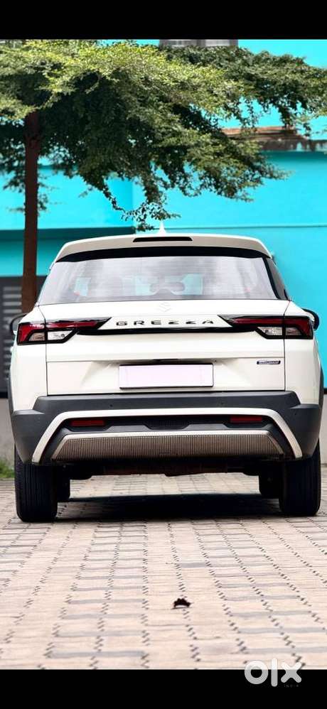 Maruti Suzuki Brezza 1.5 Vxi Smart Hybrid, 2023, Petrol