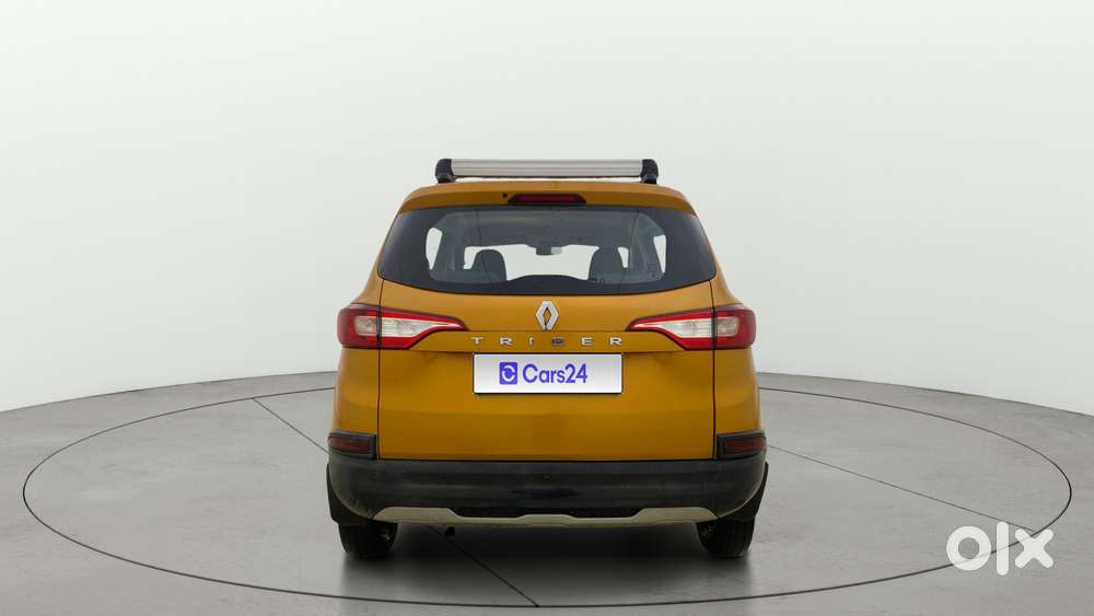 Renault Triber Rxt, 2022, Petrol