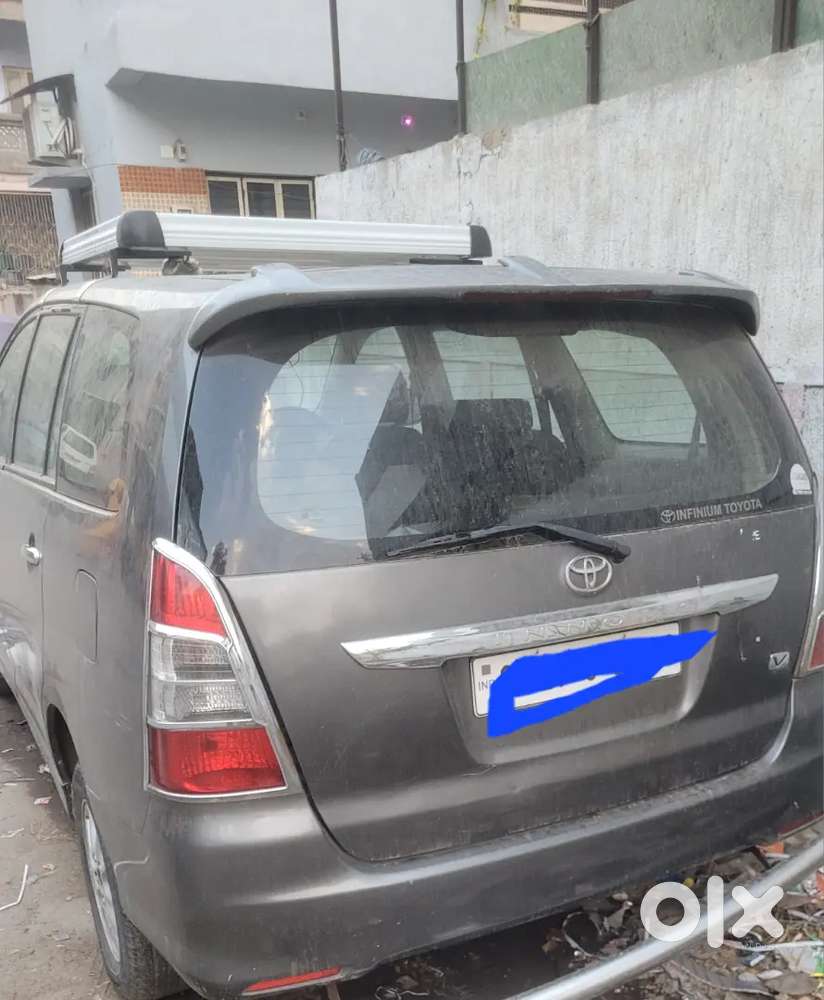 Toyota Innova 2012 Diesel Well Maintained