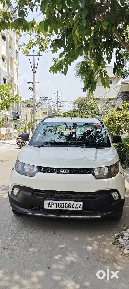 Mahindra Kuv 100 K8