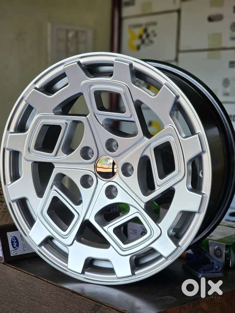 radi8 wheel 19インチpcd114.3 10J