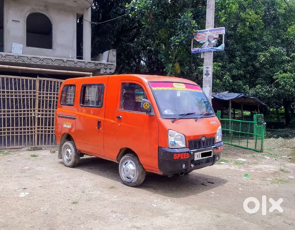 Mahindra Maximo Mini Van