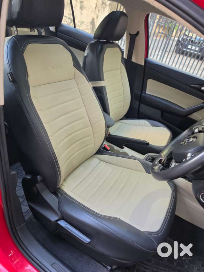Skoda Slavia Ambition 1.0l Tsi At, 2025, Petrol
