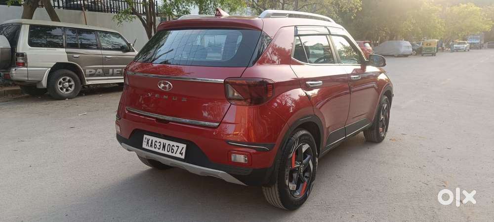 Hyundai Venue S Plus Mt 1.2 Kappa, 2022, Petrol