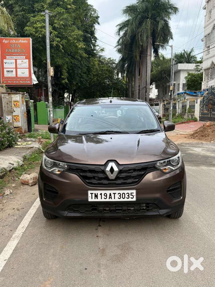 Renault Triber Rxt, 2022, Petrol