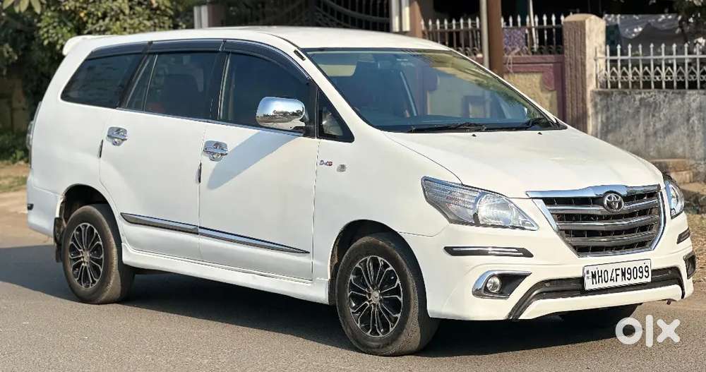 Toyota Innova 2012 Diesel Well Maintained