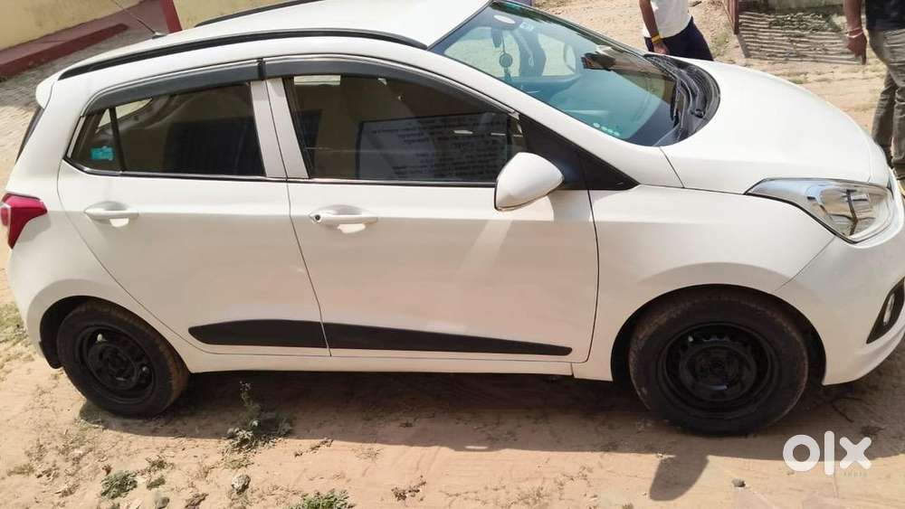 Hyundai Grand I10 2017 Petrol Well Maintained