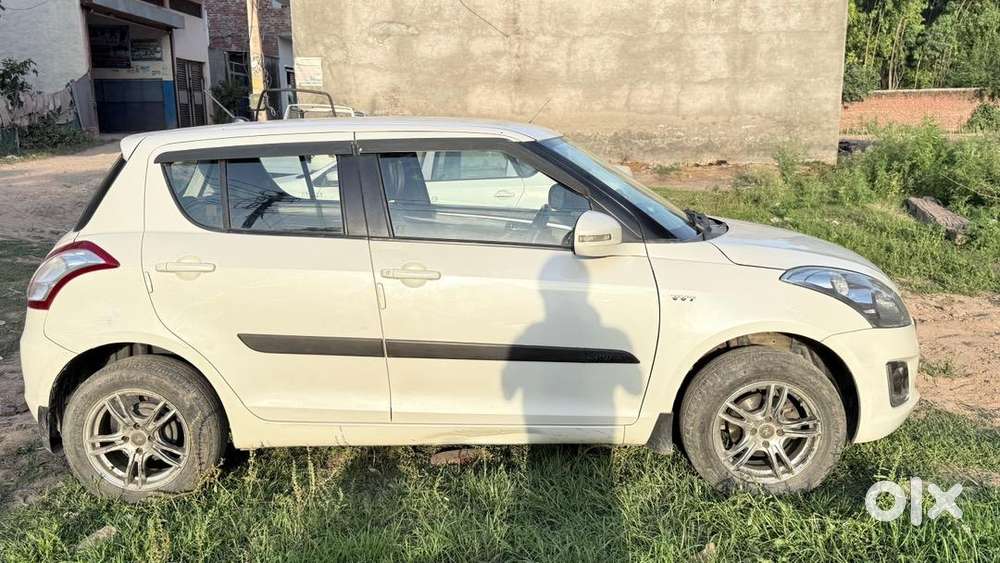 Maruti Suzuki Swift 2016 Petrol Well Maintained