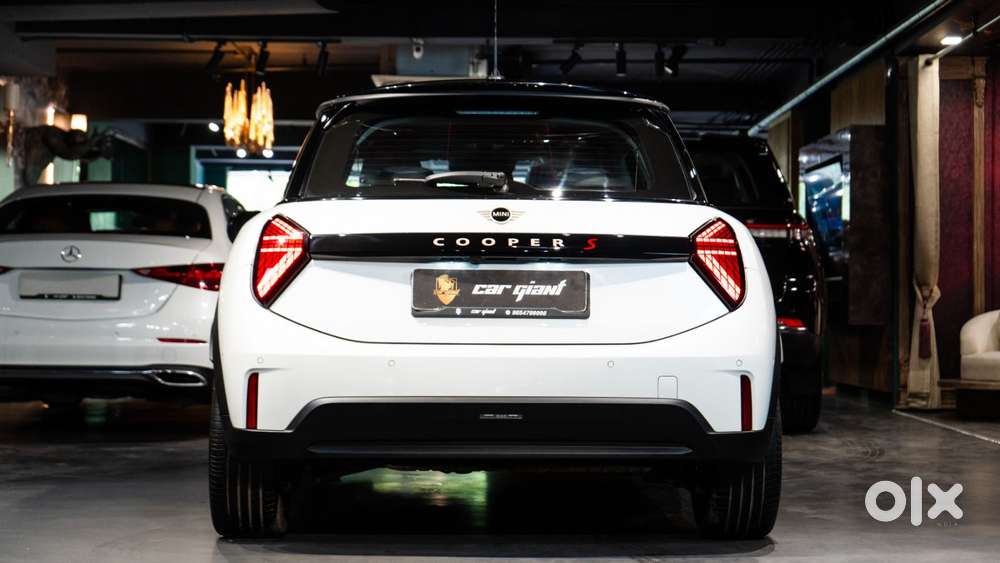 Mini Cooper Hatch, 2025, Petrol
