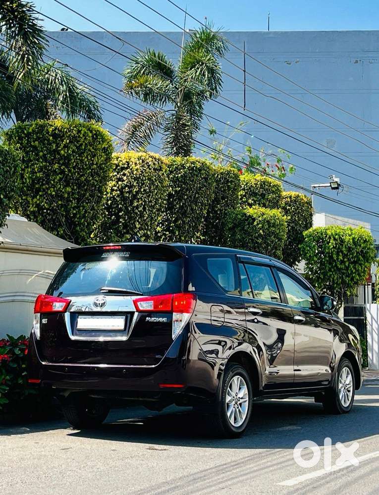 Toyota Innova Crysta 2.4 V, 2017, Diesel