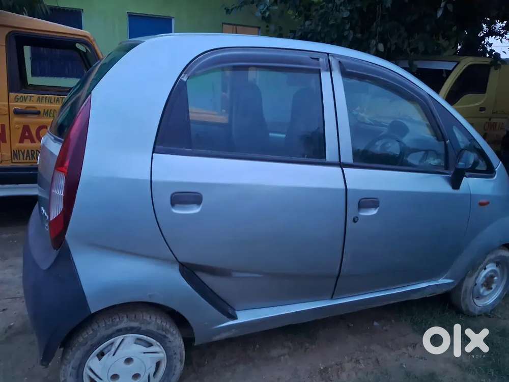 Tata Nano Xe 2010 Car