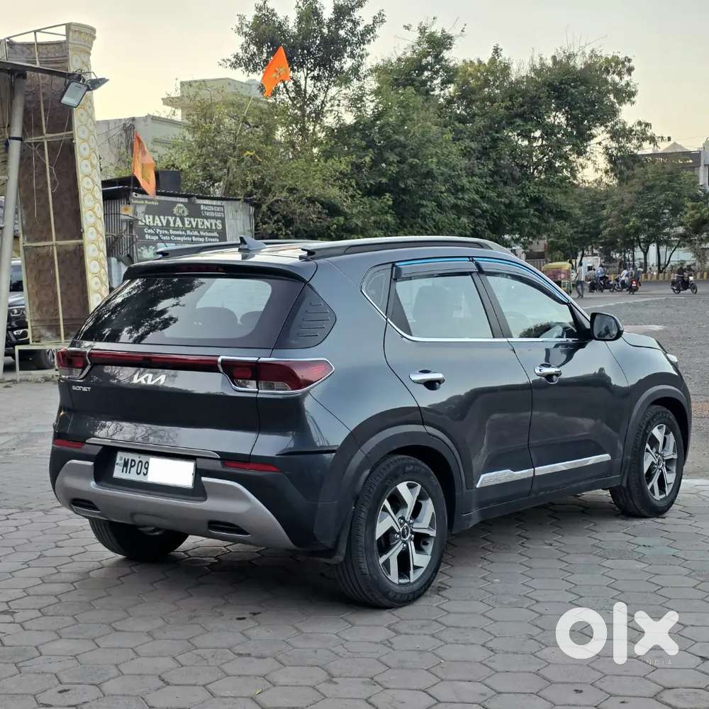 Kia Sonet 2023 Petrol Htk Plus (optional)