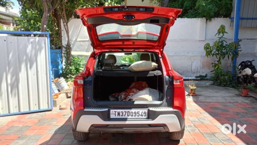 Nissan Magnite 1.0 Xv, 2022, Petrol