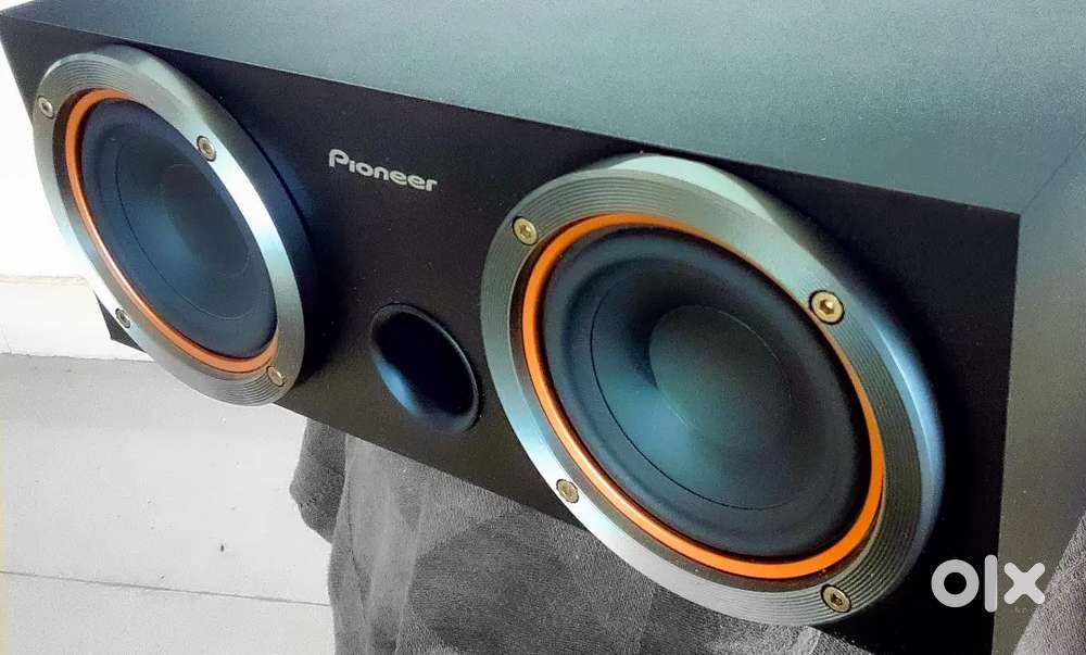 Brand new pioneer 8ohms 150W Center speaker for HOMETHEATER avr