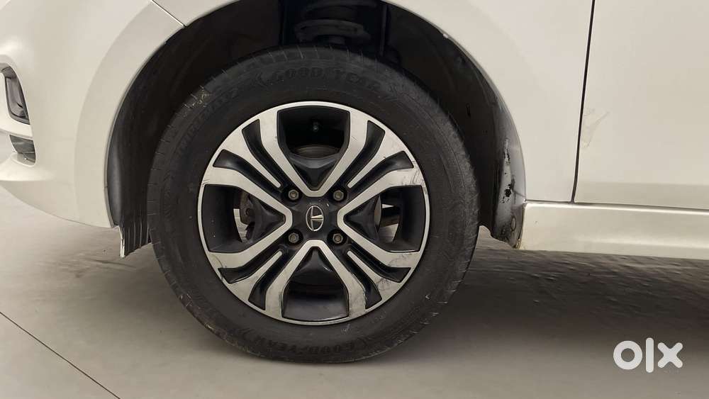 Tata Tiago 1.2 Revotron Xta, 2023, Petrol