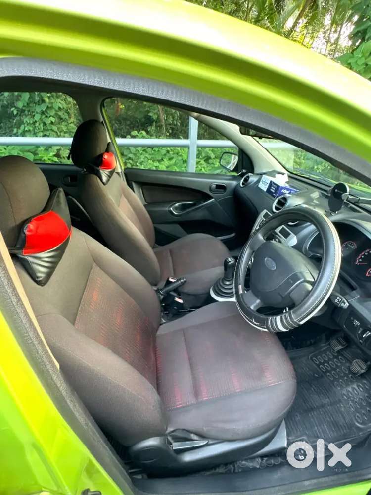 Ford Figo Petrol 2011