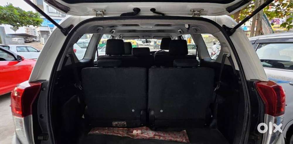 Toyota Innova Crysta 2.4 G Plus Mt 8 Str, 2019, Diesel