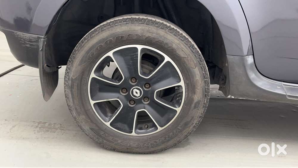 Renault Duster 2020-2022 1.5 Rxs Petrol, 2019, Petrol