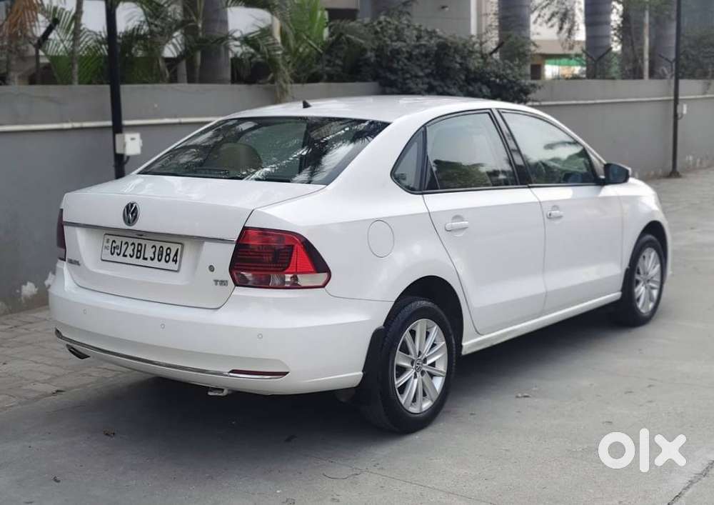 Volkswagen Vento 1.2 Tsi Highline Plus At, 2017, Petrol
