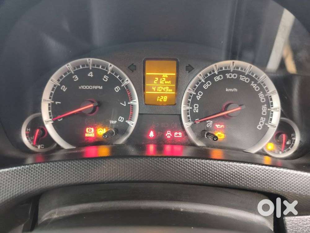 Maruti Suzuki Swift Vxi + Manual, 2017