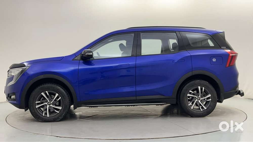 Mahindra Xuv700 2.0 Ax 5 Petrol At Str, 2023, Petrol