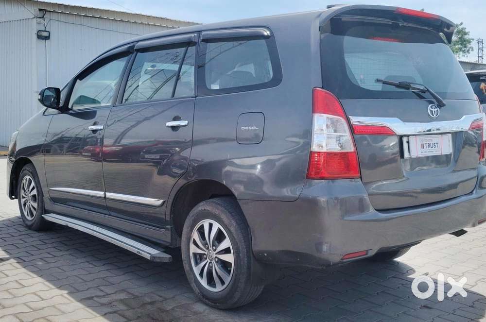 Toyota Innova 2.5 V 8 Str, 2015, Diesel