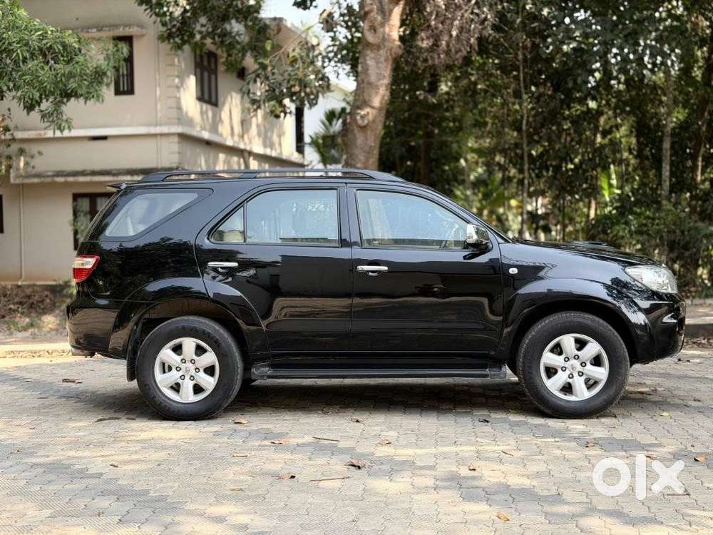 Toyota Fortuner 3.0 4x4 Manual, 2010, Diesel