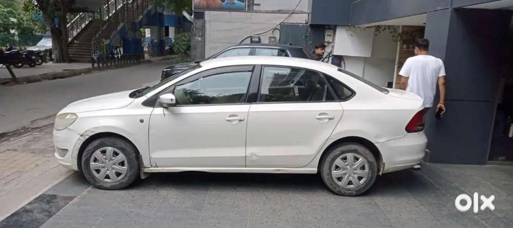 Skoda Rapid 1.6 Mpi Ambition Plus, 2012, Petrol