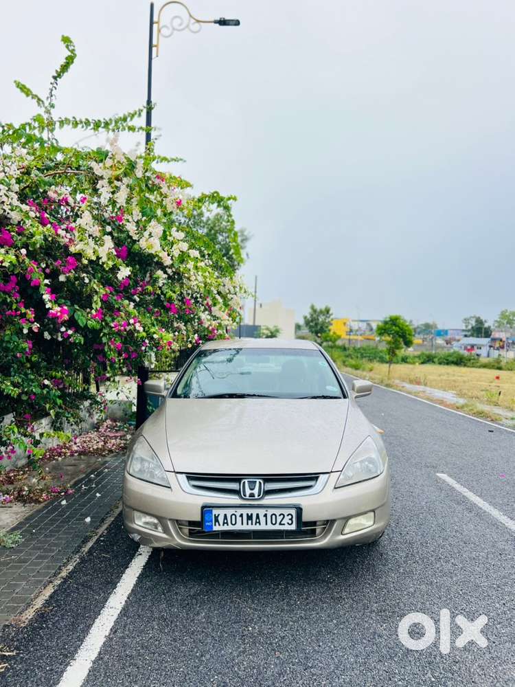 Honda Accord 2004 Automatic