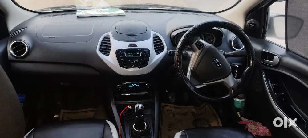 Ford Aspire Titanium Blu 2017