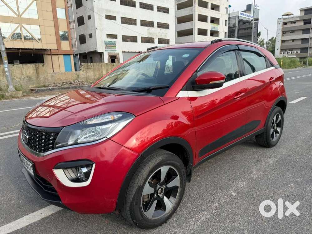 Tata Nexon 1.2 Revotron Xza Plus, 2018, Petrol
