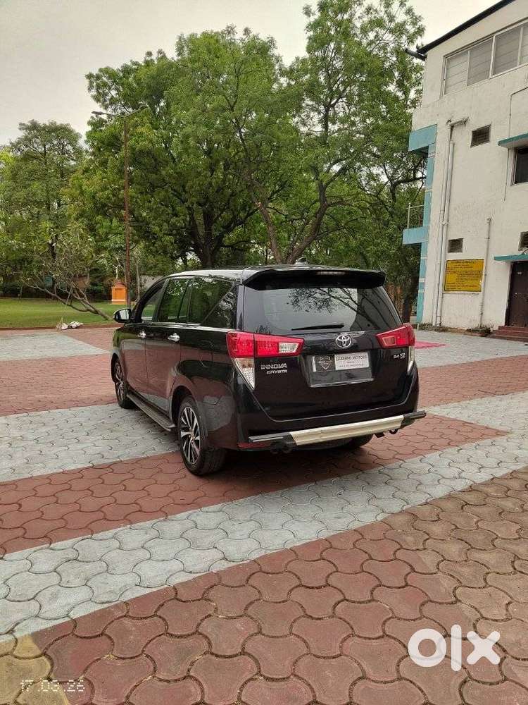 Toyota Innova Crysta 2.8z Automatic, 2022, Diesel