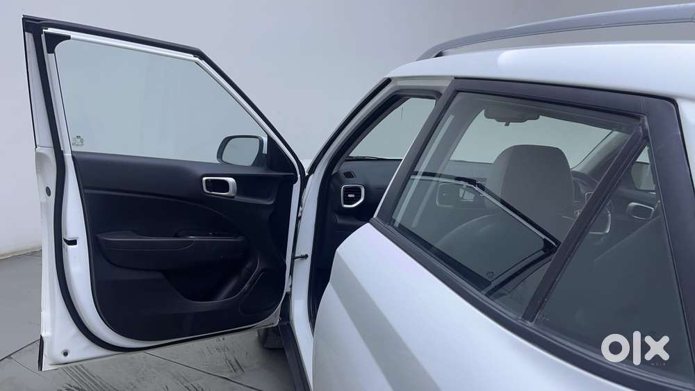 Hyundai Venue Sx Plus Turbo Dct, 2022, Petrol